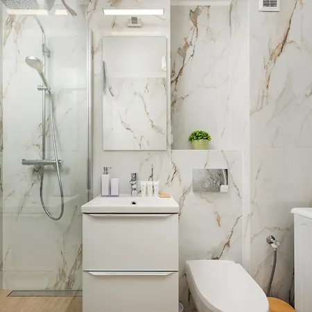 Apartamento Okopowa Comfort By Bookinghost